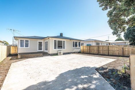 Photo of property in 77 Thatcher Street, Castlecliff, Whanganui, 4501