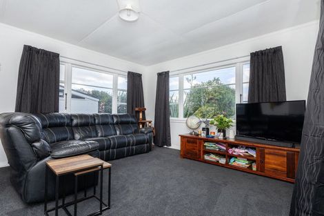 Photo of property in 35 Guy Street, Dannevirke, 4930
