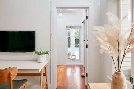 Photo of property in 12 Lysnar Street, Okitu, Gisborne, 4010