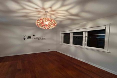 Photo of property in 1/15 Killarney Avenue, Torbay, Auckland, 0630