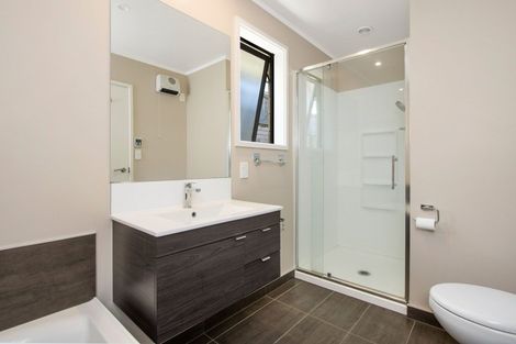 Photo of property in 3 Lakeside Terrace, Omokoroa, 3114