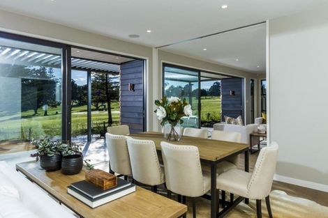 Photo of property in 18 Lucas Creek Way, Albany, Auckland, 0632