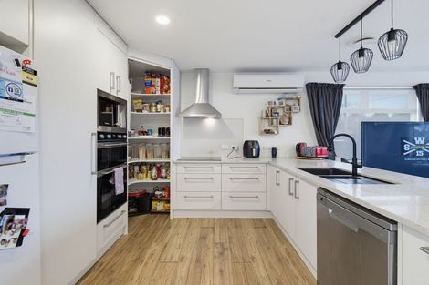 Photo of property in 22 Boundary Road, Opaheke, Papakura, 2113