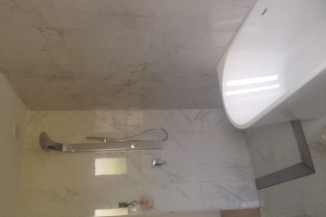 Photo of property in 1/91 Aberdeen Road, Castor Bay, Auckland, 0620