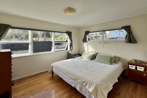 Photo of property in 24 Rambler Crescent, Beach Haven, Auckland, 0626