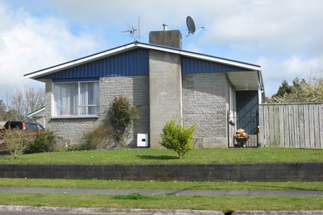 Photo of property in 16 Rewa Street, Inglewood, 4330