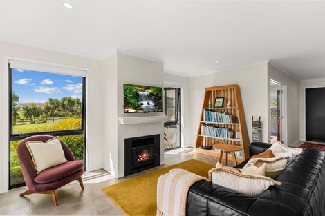 Photo of property in 32 Robert Hastie Drive, Mangawhai, 0573