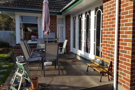 Photo of property in 27 Barclay Place, Burwood, Christchurch, 8061