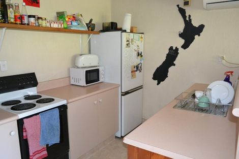 Photo of property in 12 Glasgow Street, Kelburn, Wellington, 6012