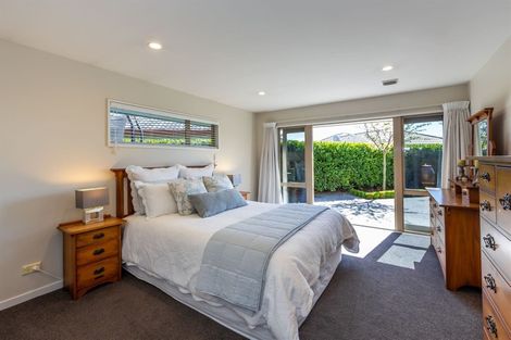 Photo of property in 16 Harrys Way, Redwood, Christchurch, 8051