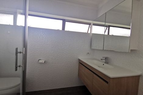 Photo of property in 4 Jeanette Place, Mairangi Bay, Auckland, 0630