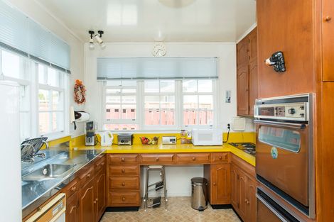 Photo of property in 67 Iranui Road, Inner Kaiti, Gisborne, 4010