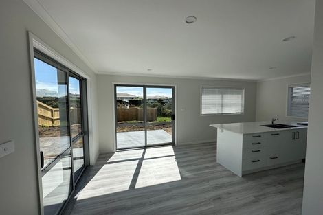 Photo of property in 61 Ridge Drive, Omokoroa, 3114