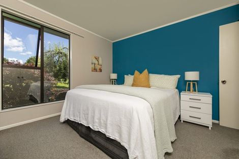 Photo of property in 11 Windfall Grove, Greenhithe, Auckland, 0632