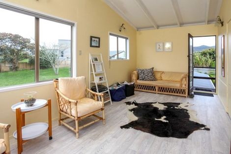 Photo of property in 3b Dolphin Drive, Whiritoa, Whangamata, 3691