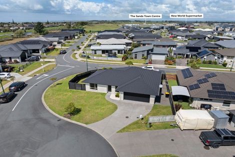 Photo of property in 1 Jeffs Way, Papamoa Beach, Papamoa, 3118