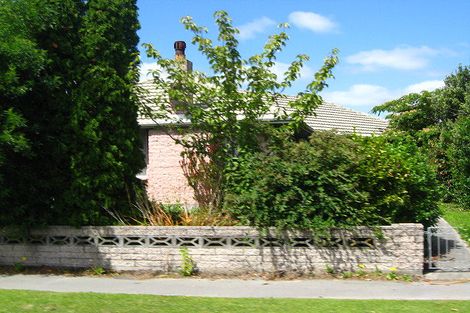 Photo of property in 28 Stanton Crescent, Hoon Hay, Christchurch, 8025