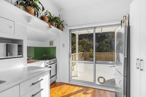 Photo of property in 8 Friend Street, Karori, Wellington, 6012