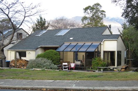 Photo of property in 73b Arawata Terrace, Sunshine Bay, Queenstown, 9300