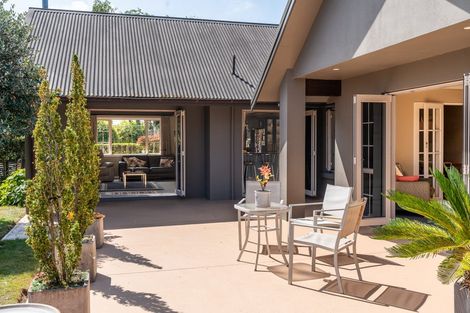 Photo of property in 1 Westbury Mews, Huntington, Hamilton, 3210