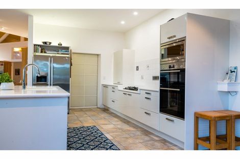 Photo of property in 2 Doves Bay Road, Kerikeri, 0294