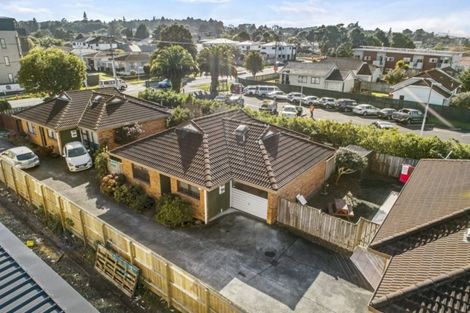 Photo of property in 2/19 Alfriston Road, Manurewa East, Auckland, 2102