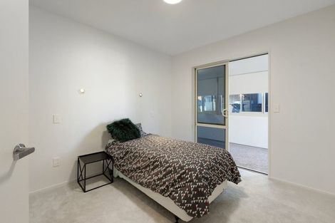 Photo of property in 2/28 The Mall, Mount Maunganui, 3116
