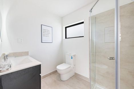 Photo of property in 8/535 Swanson Road, Ranui, Auckland, 0612