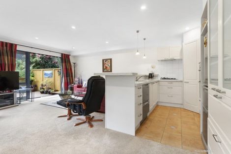 Photo of property in 14 Futuna Close, Karori, Wellington, 6012