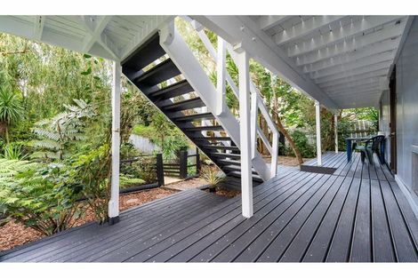 Photo of property in 2/24 Sunnyside Road, Sunnyvale, Auckland, 0612