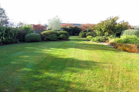 Photo of property in 12 Grove Avenue, Weston, Oamaru, 9401