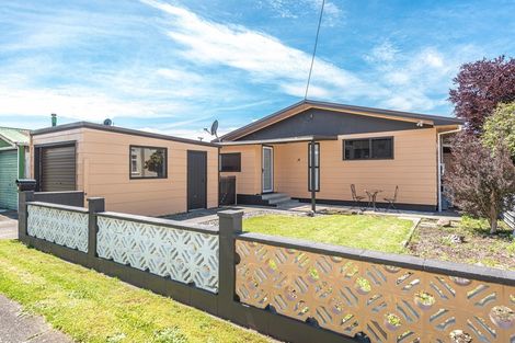 Photo of property in 16 Prince Street, Gonville, Whanganui, 4501