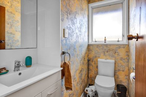 Photo of property in 18 Kowhai Street, Hawera, 4610