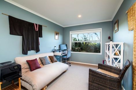 Photo of property in 265 Tai Road, Opunake, 4681