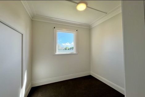 Photo of property in 146 Featherston Street, Palmerston North, 4410