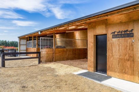 Photo of property in 265 Loburn Whiterock Road, Loburn, Rangiora, 7472