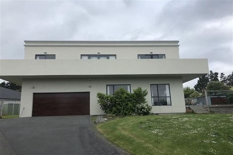 Photo of property in 39 Arahiwi Grove, Tirohanga, Lower Hutt, 5010