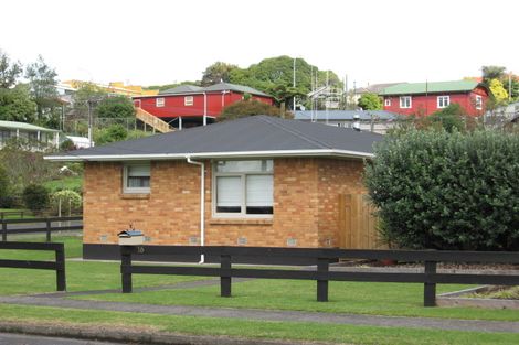 Photo of property in 16 Little Street, Tirau, 3410