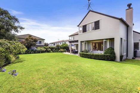 Photo of property in 10 Quedley Court, Eastern Beach, Auckland, 2012