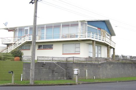 Photo of property in 27 Tiromoana Crescent, Bell Block, New Plymouth, 4312