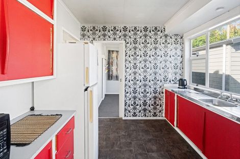 Photo of property in 41 Kawiu Road, Levin, 5510