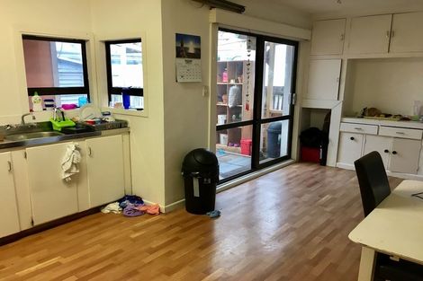 Photo of property in 212 Captain Springs Road, Onehunga, Auckland, 1061