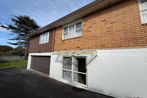 Photo of property in 8 Rutland Road, Stanley Point, Auckland, 0624