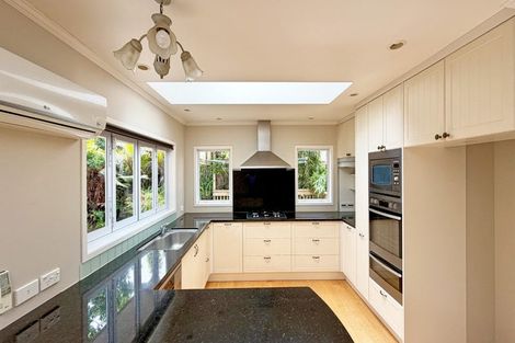 Photo of property in 50 Balmain Road, Chatswood, Auckland, 0626