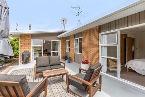 Photo of property in 100 East Street, Greytown, 5712