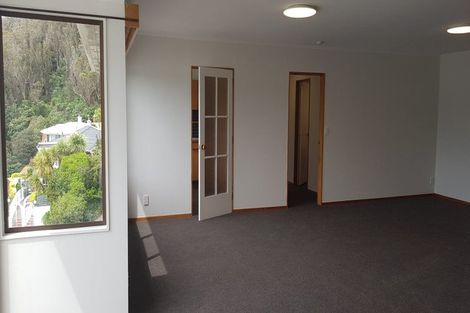 Photo of property in 2/9 Wilkinson Street, Oriental Bay, Wellington, 6011