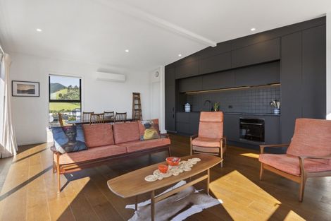 Photo of property in 24 Dolphin Drive, Whiritoa, Whangamata, 3691