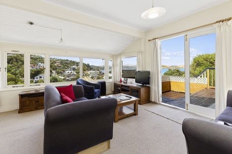 Photo of property in 4 Gordon Road, Plimmerton, Porirua, 5026