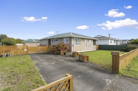 Photo of property in 28 Barling Street, Himatangi Beach, Foxton, 4891