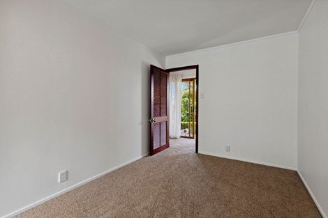 Photo of property in 35 Parr Terrace, Castor Bay, Auckland, 0620